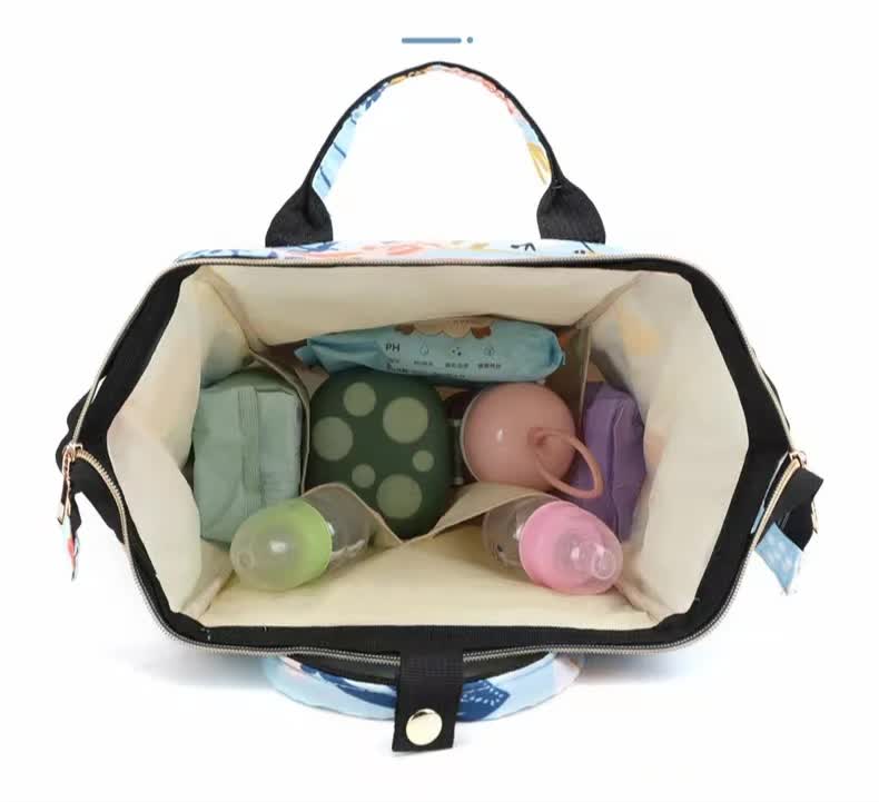 NNEDSZ Large Capacity Multi-Functional Baby Diaper Backpack - Stylish and Travel-Friendly Mummy Bag Black - Image 5